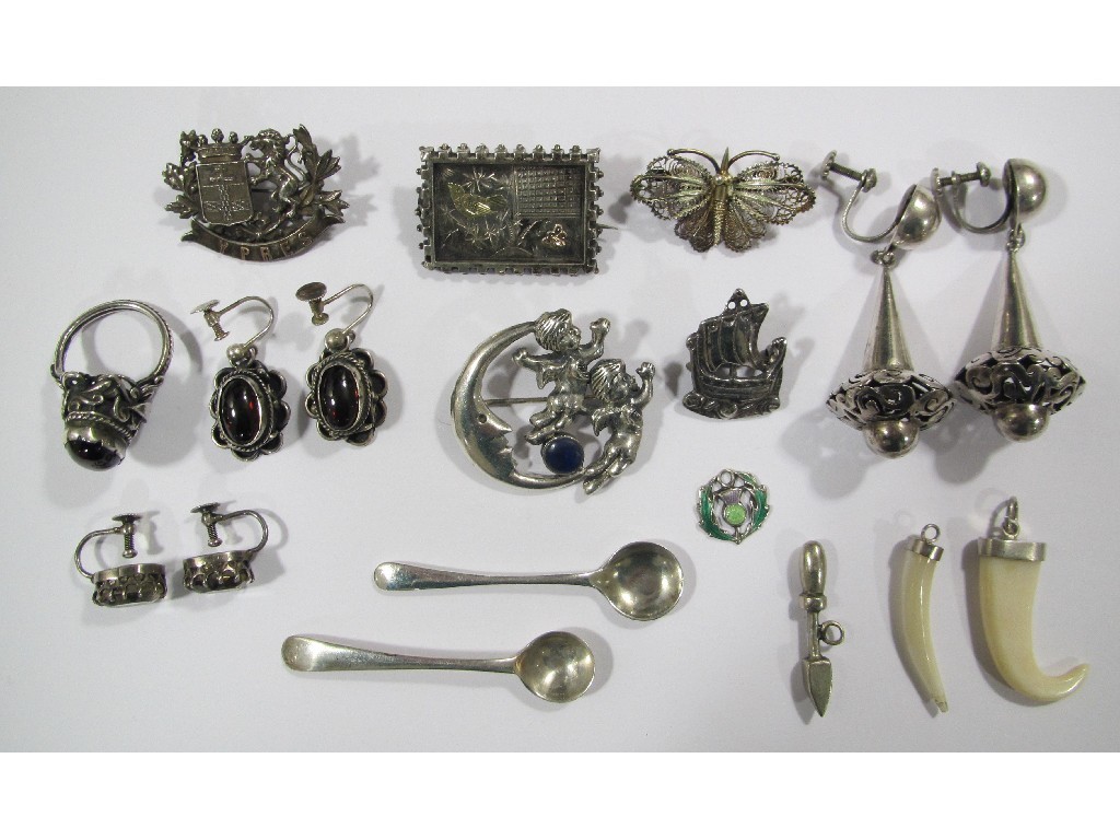 Appraisal: Lot of silver pieces to include drop earrings salt spoons