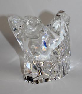 Appraisal: Steuben crystal eagle figurine Steuben crystal eagle figurine h x