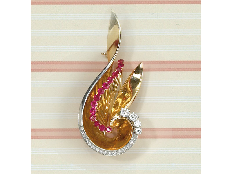 Appraisal: RUBY AND DIAMOND BROOCH Beautiful yellow gold swirl double clip