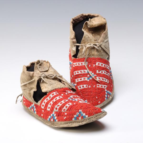 Appraisal: A PAIR NORTHERN PLAINS BEADED MOCCASINS CIRCA The pair being