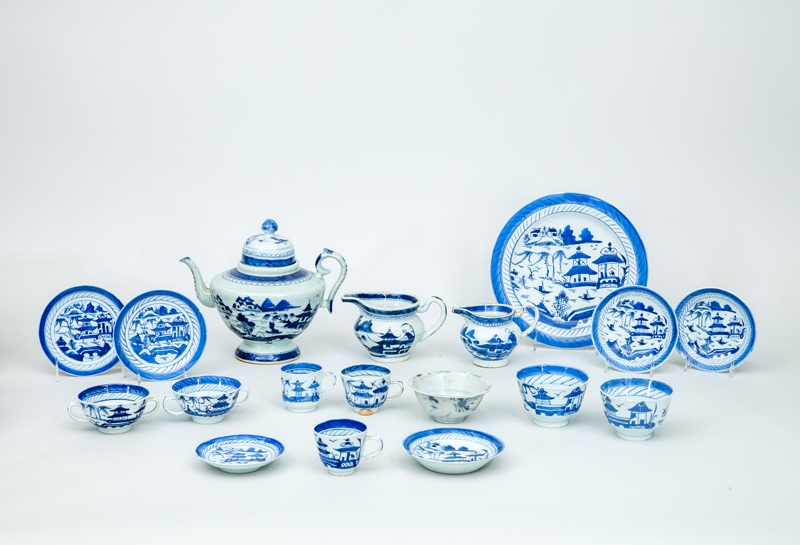 Appraisal: GROUP OF EIGHTEEN CANTON BLUE AND WHITE PORCELAIN TABLE ARTICLES