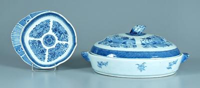 Appraisal: Two pieces Chinese export porcelain blue Fitzhugh pattern large hot