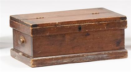 Appraisal: Pine tool box th century Rectangular hinged lid lifts to