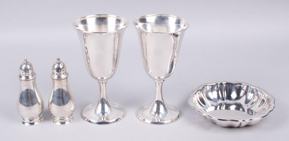 Appraisal: PAIR OF INTERNATIONAL SILVER CO SILVER GOBLETS WITH A PAIR