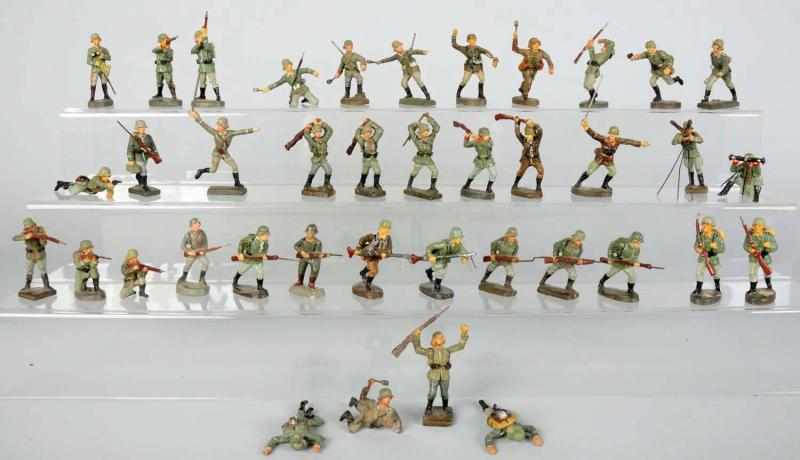 Appraisal: Lot of Lineol Elastolin German Soldiers Includes approximately German Army