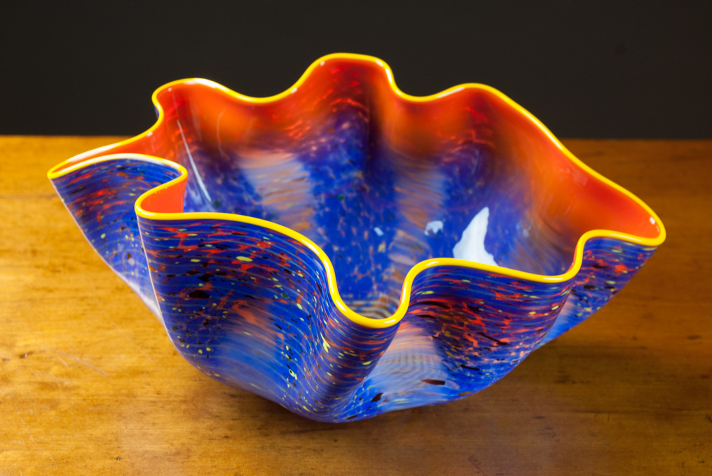 Appraisal: DALE CHIHULY American PORTLAND PRESS STARLIGHT SEAFORM MACHIA signed within