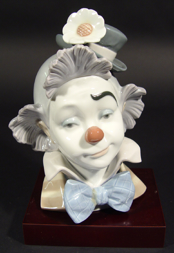 Appraisal: Lladro porcelain clown bust with hand painted decoration on a