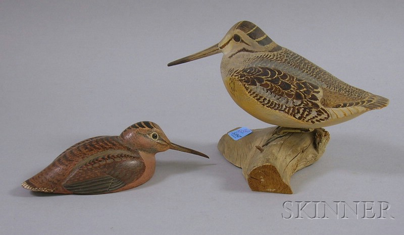 Appraisal: Two Carved and Painted Woodcock Figures one mounted on a