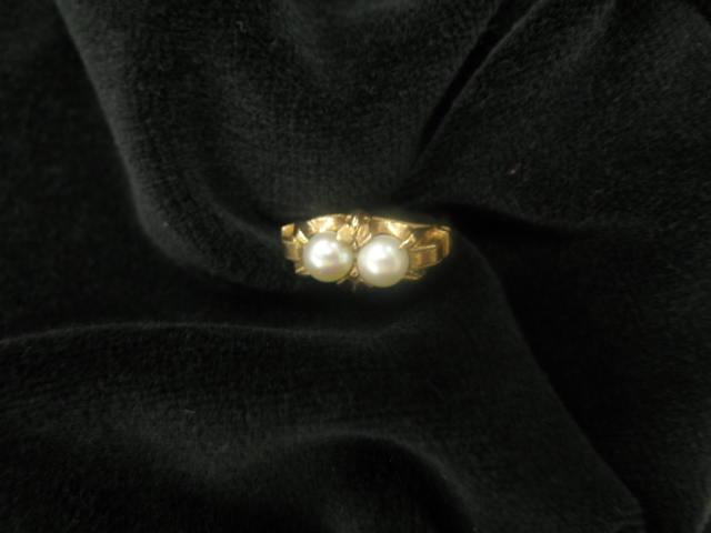 Appraisal: Pearl Ring two pearls in k yellow gold