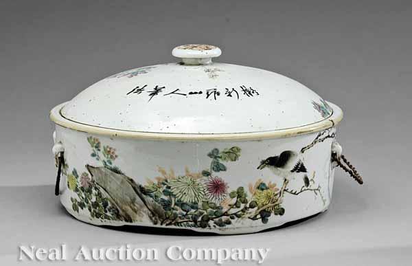 Appraisal: A Chinese Famille Rose Porcelain Covered Bowl th c the