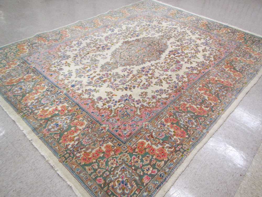 Appraisal: PERSIAN KERMAN CARPET Kerman province southeastern Iran hand knotted for