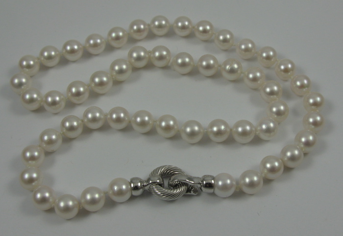 Appraisal: PEARL AND K WHITE GOLD NECKLACE in length and strung