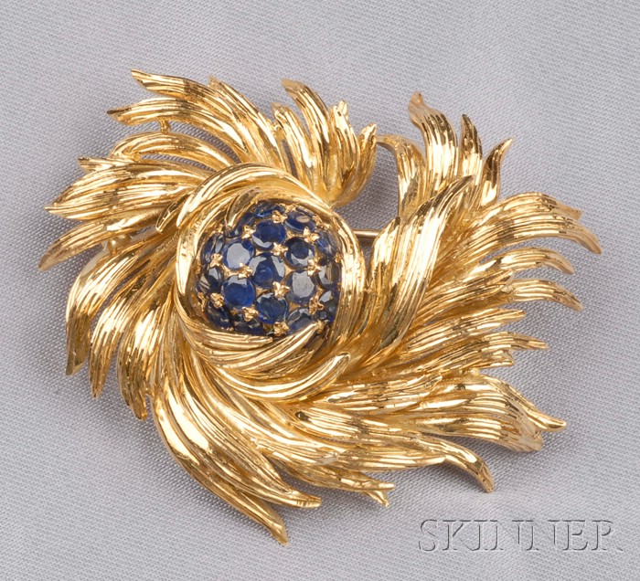 Appraisal: kt Gold and Sapphire Flower Brooch Tiffany Co Italy centering