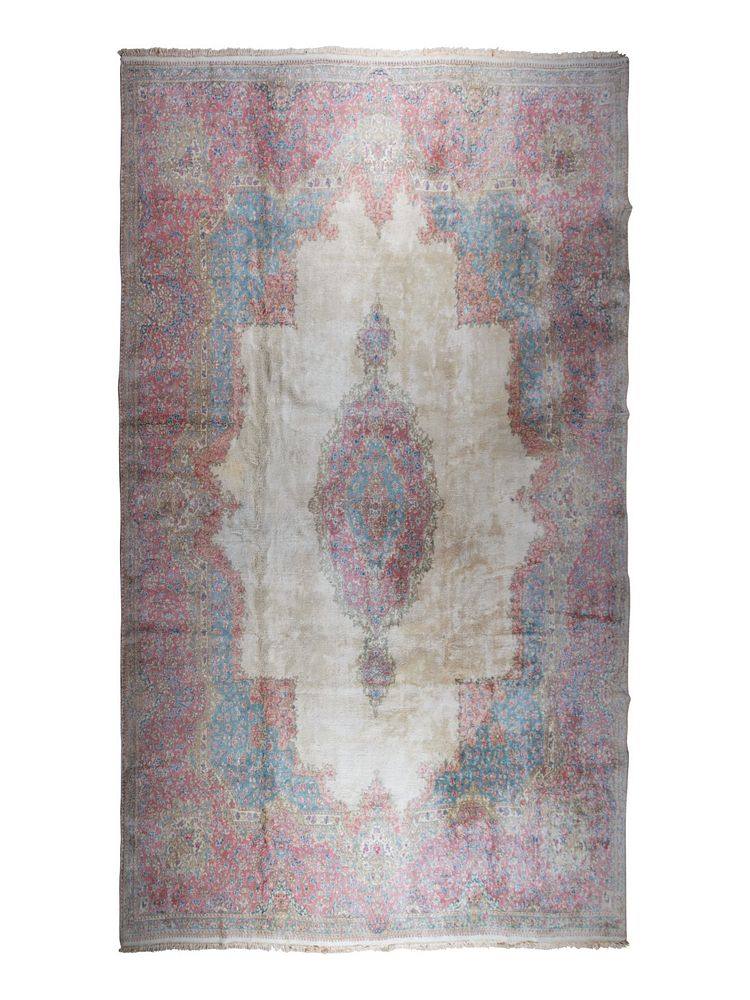 Appraisal: A Kirman Wool Rug A Kirman Wool Rug Mid- th