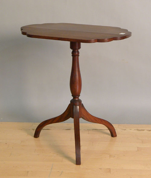 Appraisal: Federal mahogany tilt top candlestand th c h w d