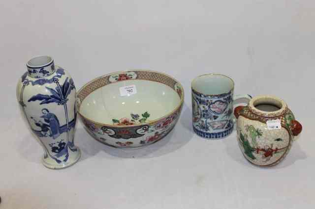 Appraisal: A CHINESE FAMILLE ROSE BOWL a Chinese blue and white