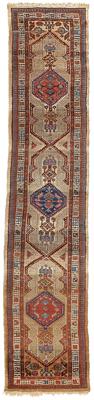 Appraisal: Serab runner serrated geometric elements on ivory field camel border