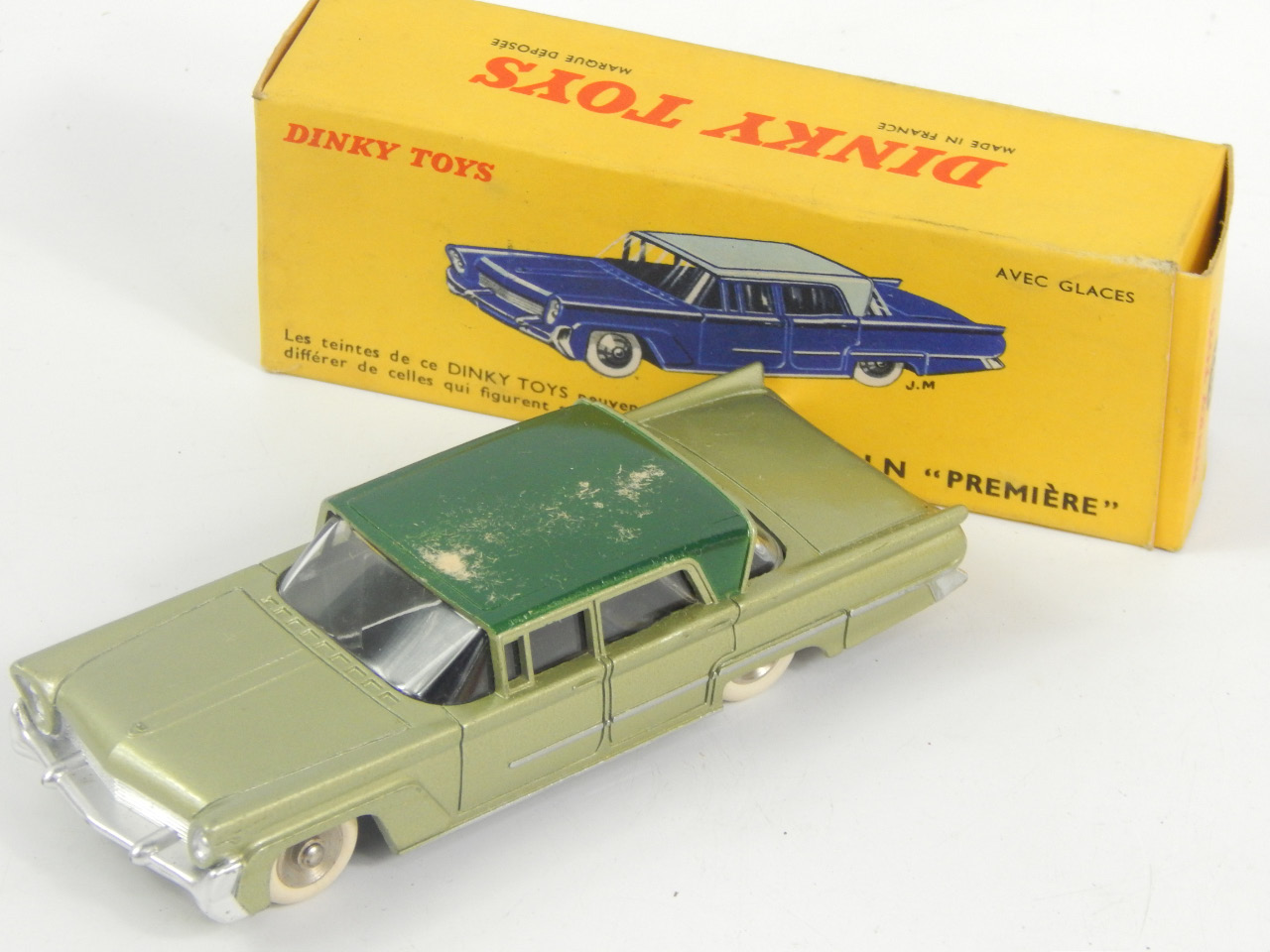 Appraisal: A French Dinky Toys diecast vehicle Lincoln Premier No boxed