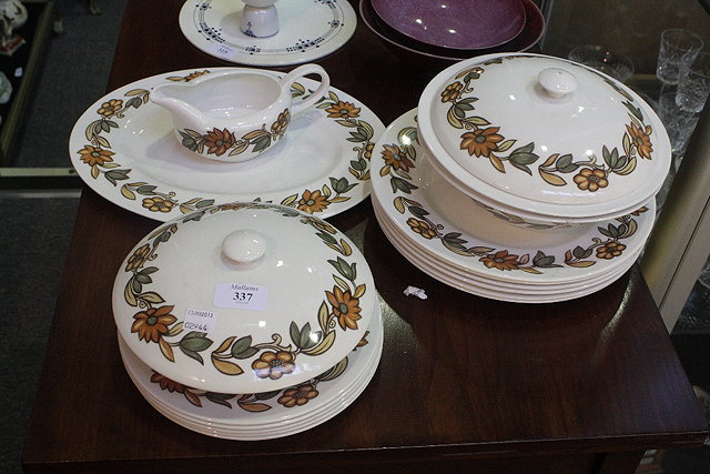 Appraisal: A SUSIE COOPER ART NOUVEAU PATTERN PART DINNER SERVICE