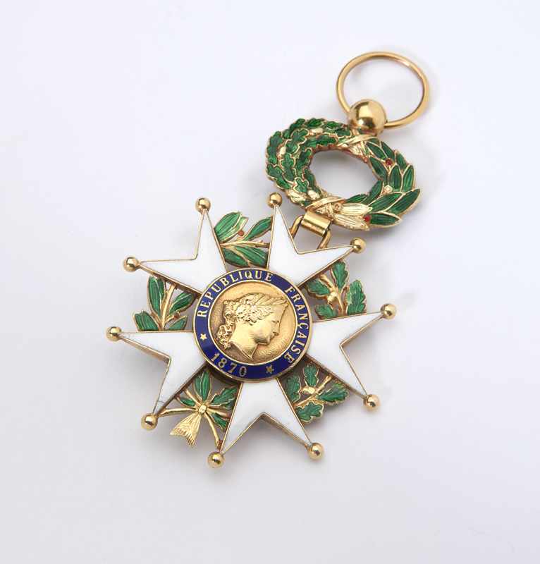 Appraisal: A gold and enamel French Legion of Honor medallion K