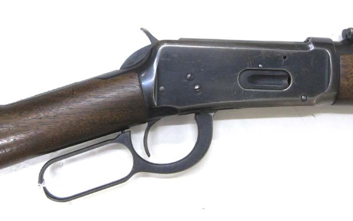 Appraisal: WINCHESTER MODEL LEVER ACTION CARBINE W S caliber round barrel