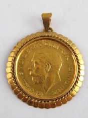 Appraisal: A gold sovereign pendant the coin dated in a yellow