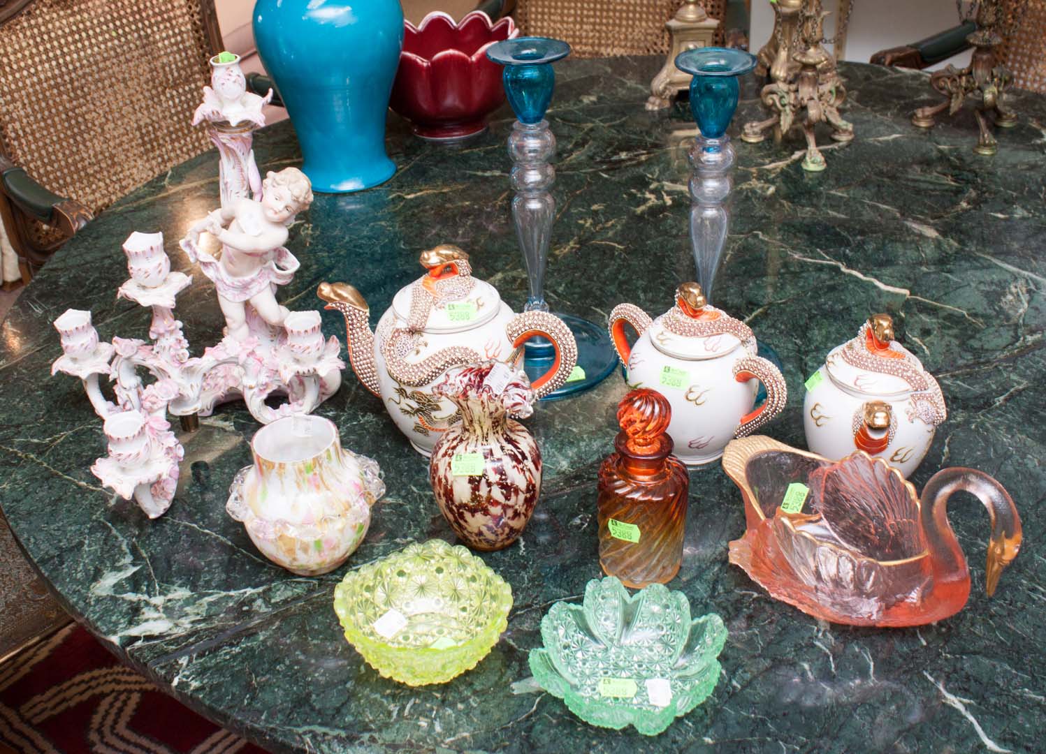 Appraisal: Assorted decorative items including art glass Chinese porcelain colored glass