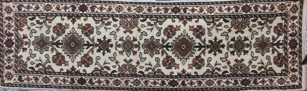 Appraisal: Persian Mahal rug ' x ' EST