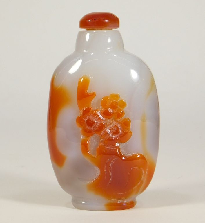 Appraisal: Chinese White Russet Agate Hardstone Snuff Bottle China th-Early th