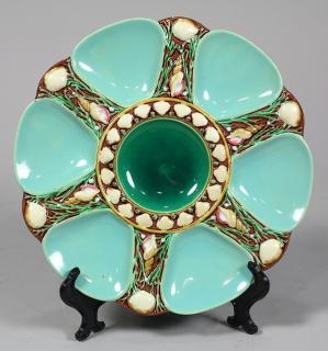 Appraisal: Minton majolica chartreuse ground oyster plate Minton majolica chartreuse ground