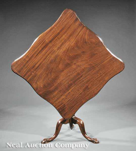 Appraisal: An American Chippendale Carved Mahogany Tilt-Top Tea Table th c