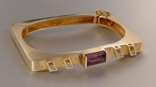 Appraisal: CONTEMPORARY SQUARE DESIGN K DIAMOND AND AMETHYST BANGLE BRACELET K