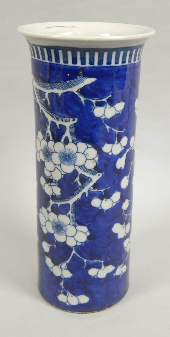 Appraisal: A late th early thC Chinese blue and white cylindrical