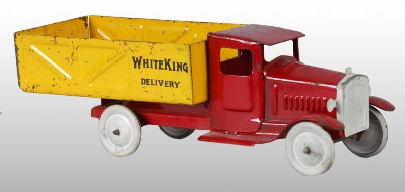 Appraisal: Pressed Steel Metalcraft White King Truck Toy Description American White