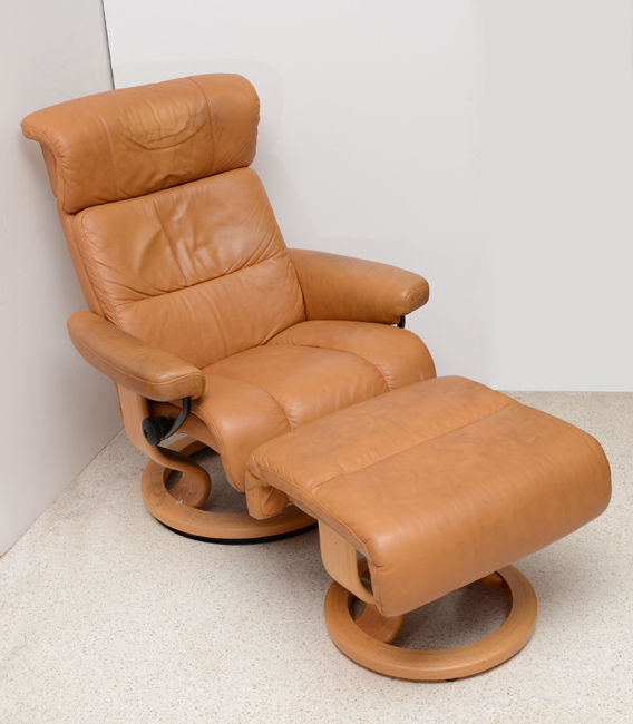 Appraisal: EKORNES STRESSLESS LEATHER RECLINER CHAIR OTTOMAN Tan leather upholstery with