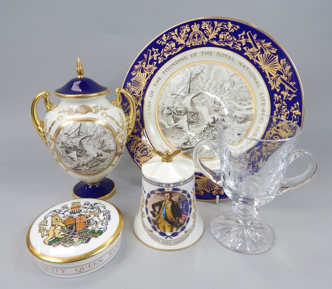 Appraisal: Various commemorative ceramics to include a Royal Worcester vase made