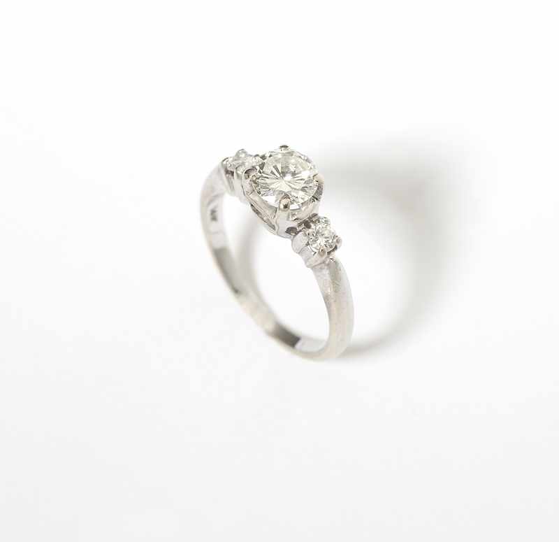 Appraisal: A diamond and white gold ring K white gold centering