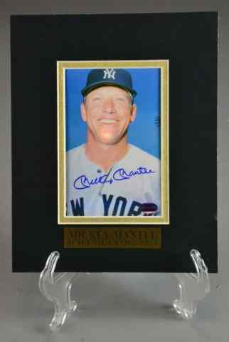 Appraisal: MICKEY MANTLE AUTOGRAPHED PHOTO - HEAD SHOTAutographed color photo of