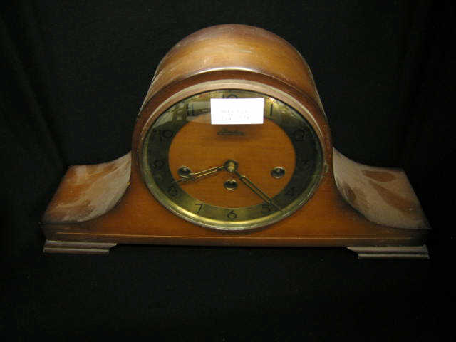 Appraisal: Linden Mantle Clock with chimes mahogany case