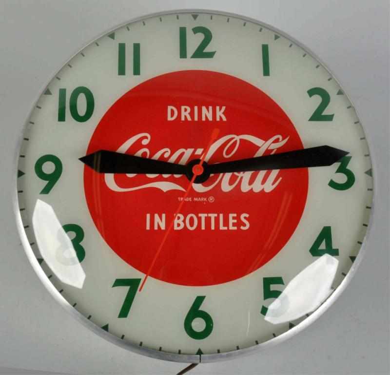 Appraisal: Coca-Cola Electric Light-Up Clock Description s Beautiful clock with almost