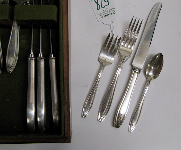 Appraisal: WALLACE SILVER PLATED FLATWARE SET CHEST pieces in the Hostess