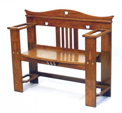 Appraisal: AN ARTS AND CRAFTS OAK HALL BENCH the straight top