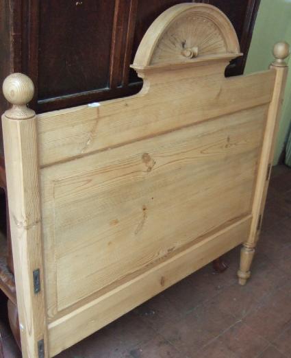 Appraisal: Pine single bed with fan carved crest rail flanked by