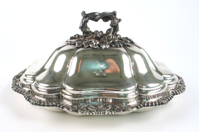 Appraisal: GEORGE IV PERIOD STERLING SILVER COVERED SERVING BOWL hallmarked -