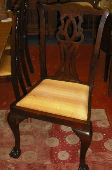 Appraisal: A set of four Chippendale revival dining chairs