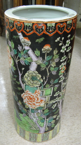 Appraisal: CHINESE FAMILLE NOIRE PORCELAIN UMBRELLA STAND of cylindrical form the