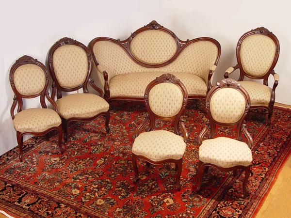 Appraisal: PIECE VICTORIAN WALNUT PARLOR SET Good quality with gratefully carved