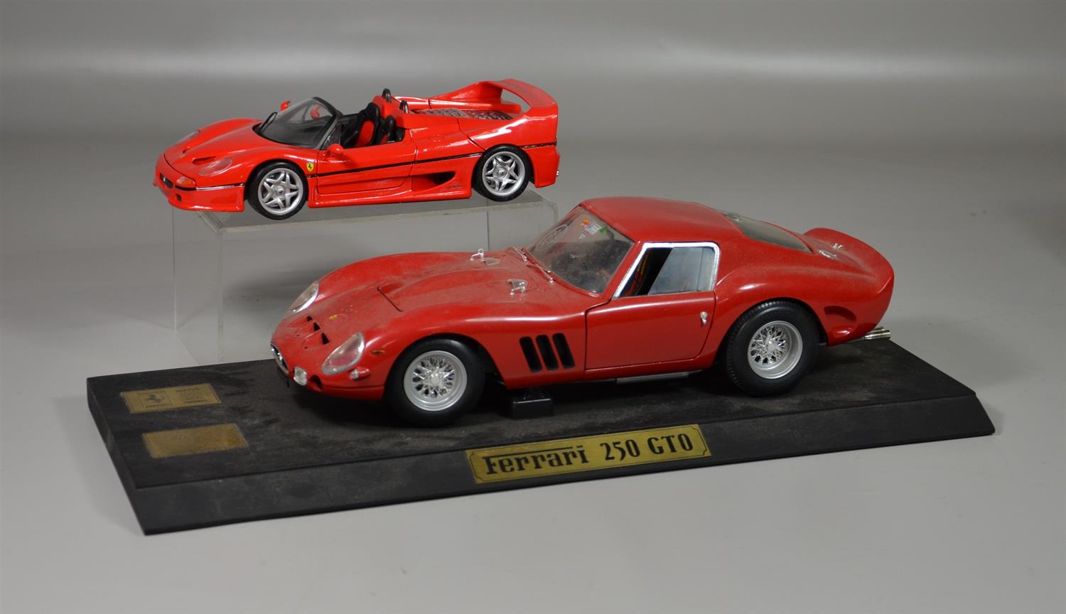 Appraisal: Ferrari scale model cars GTO on base scale Maisto F