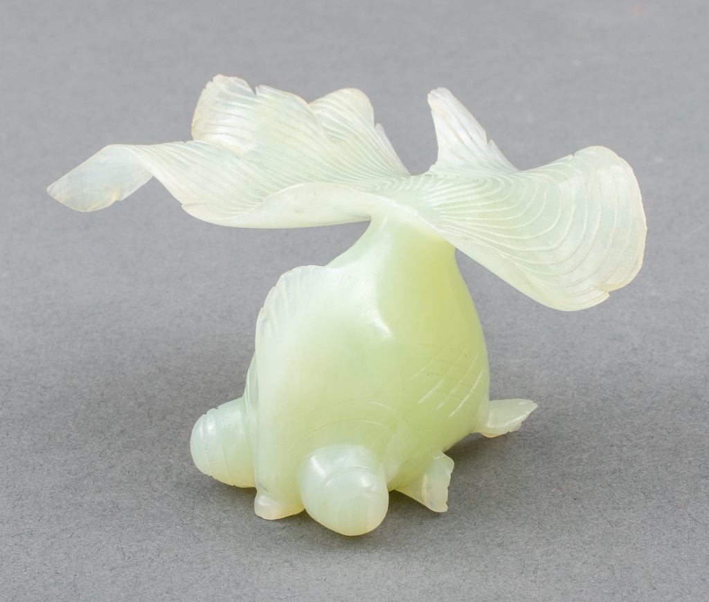 Appraisal: CHINESE JADE CARVING OF A FISH Chinese jade carved statue