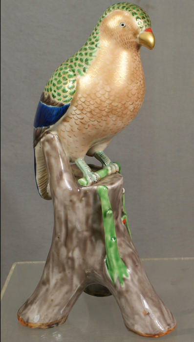 Appraisal: Fine Arita bird on a naturalistic tree trunk - h